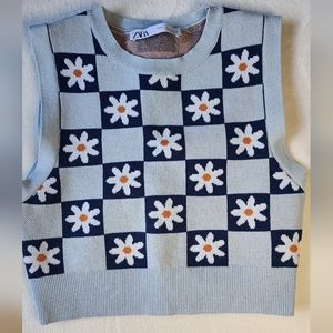 Zara Floral Jacquard Knit Sleeveless Crew Neck Top